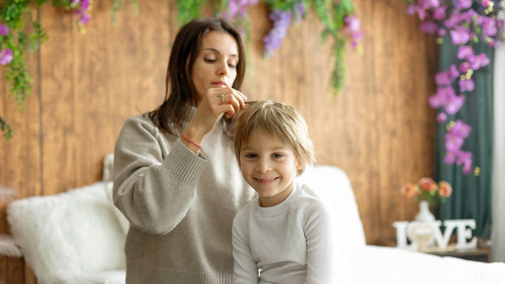 When Crawling After Lice Treatment Means a Recheck