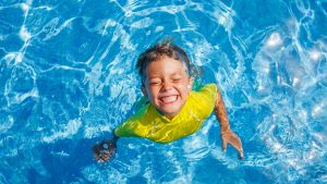 Can You Get Lice From a Swimming Pool?