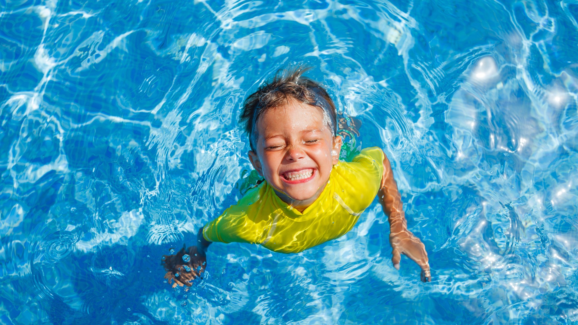 Can You Get Lice From a Swimming Pool?