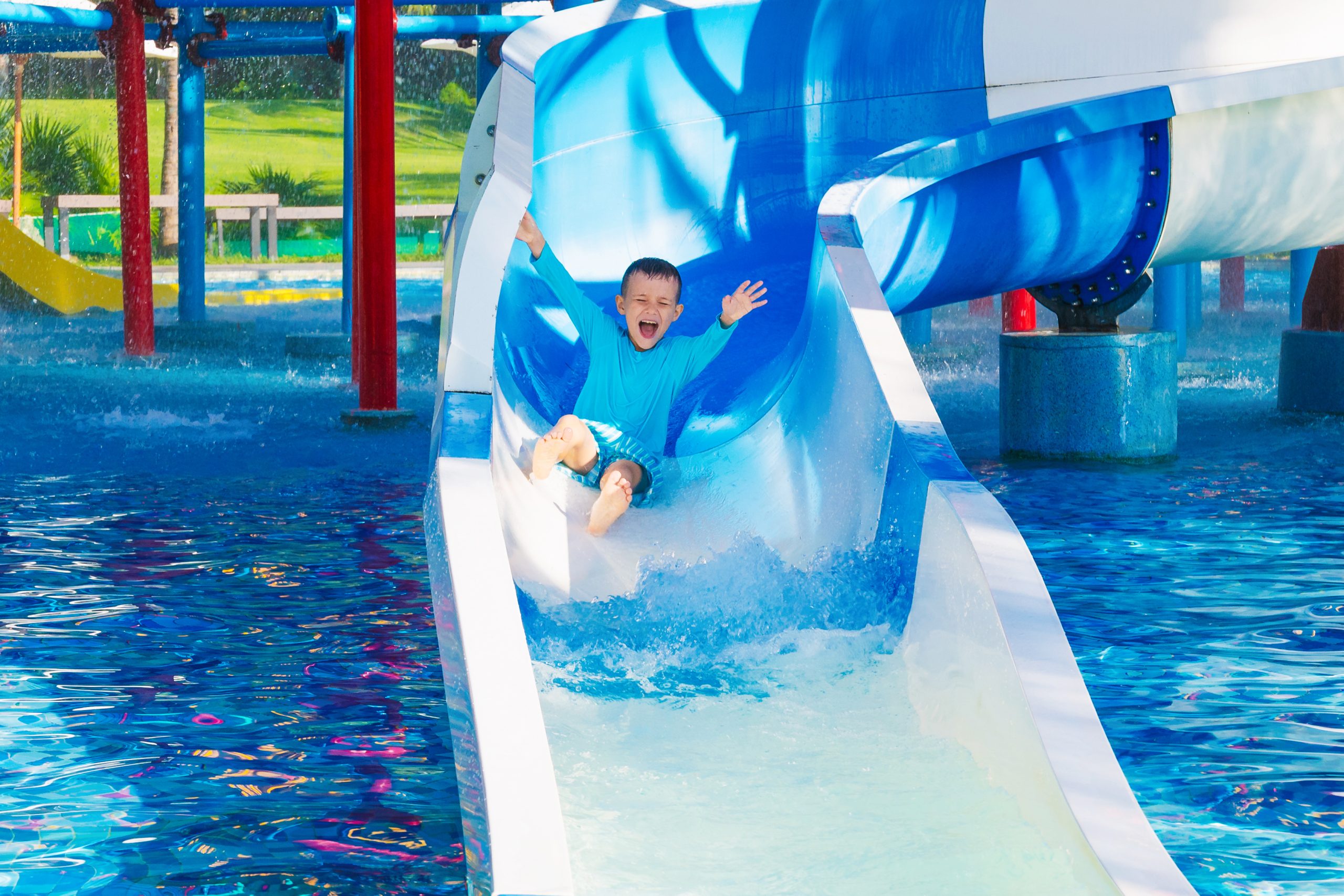 Child at waterpark pool for pools and waterparks lice article