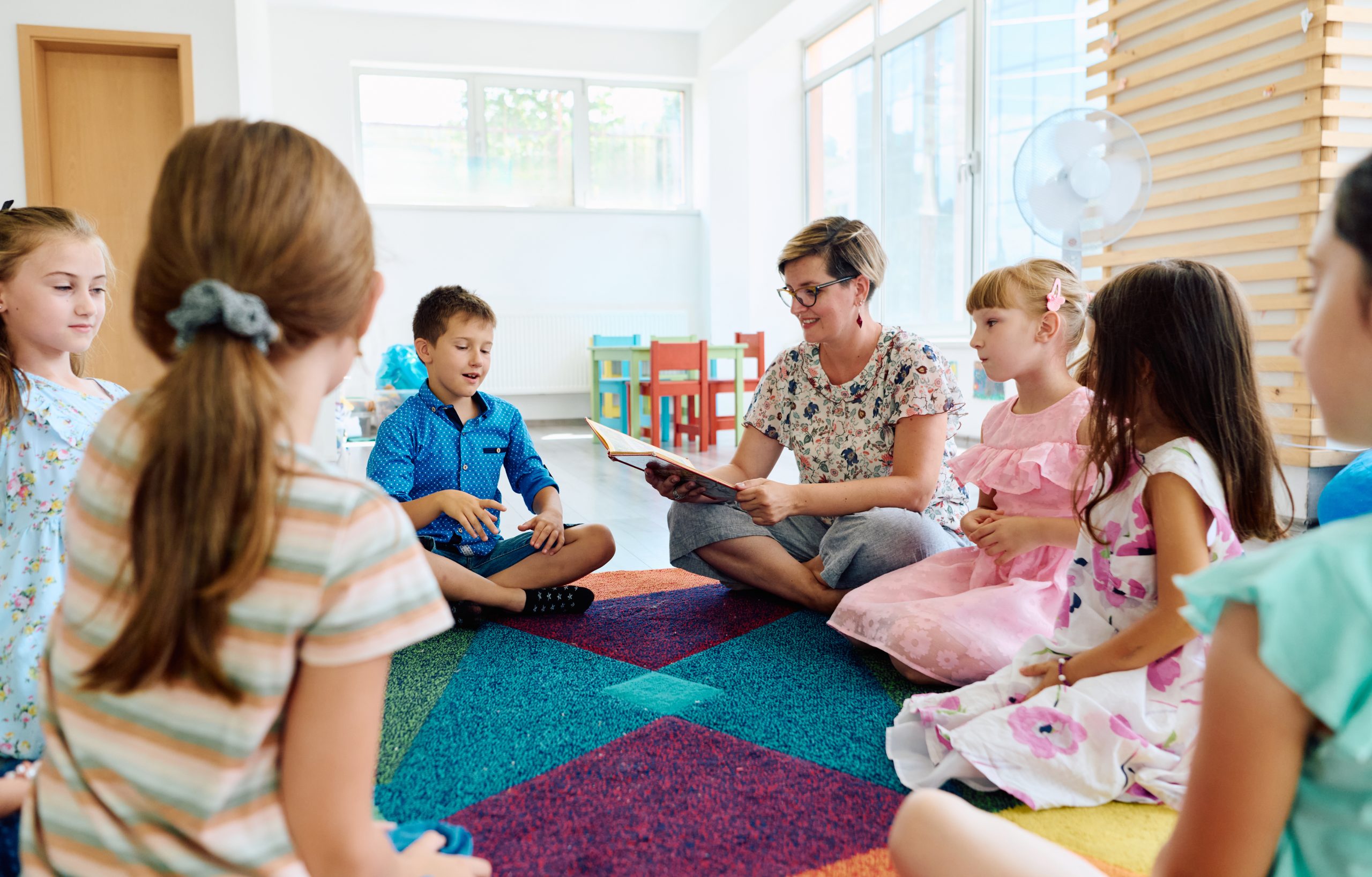 Preschool classroom circle time for Head Lice at Daycare and Preschool